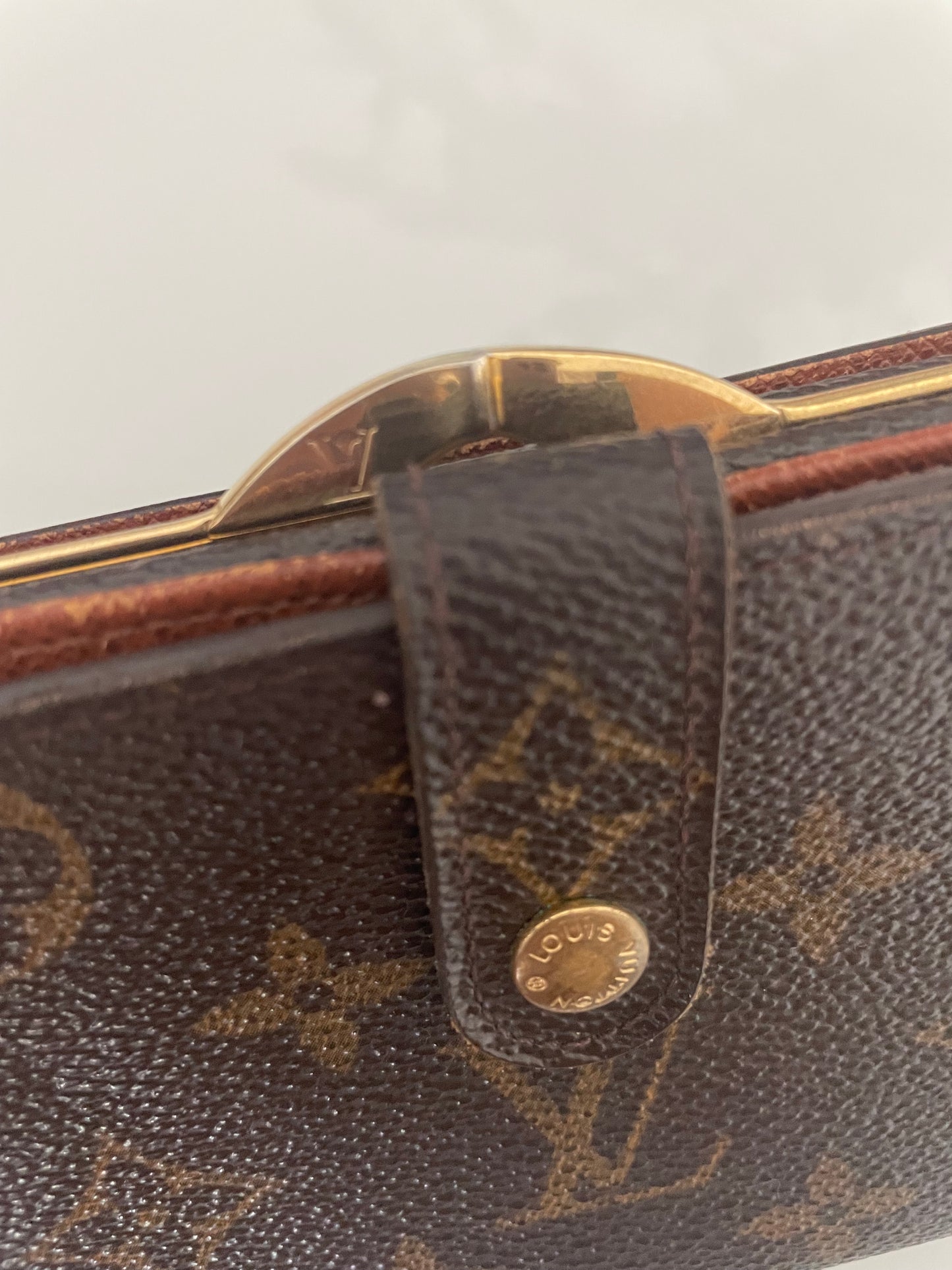Vintage Louis Vuitton Kisslock Wallet